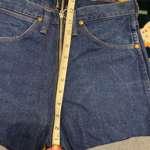 Vintage Inspired Wrangler Zipper Shorts - Picture 6 of 7